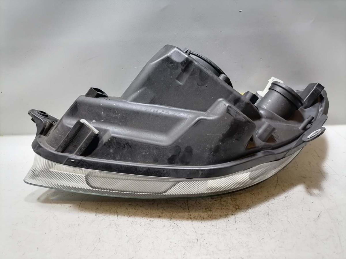 Skoda Fabia 2 original Scheinwerfer vorn rechts Halogen H4 Bj.2008
